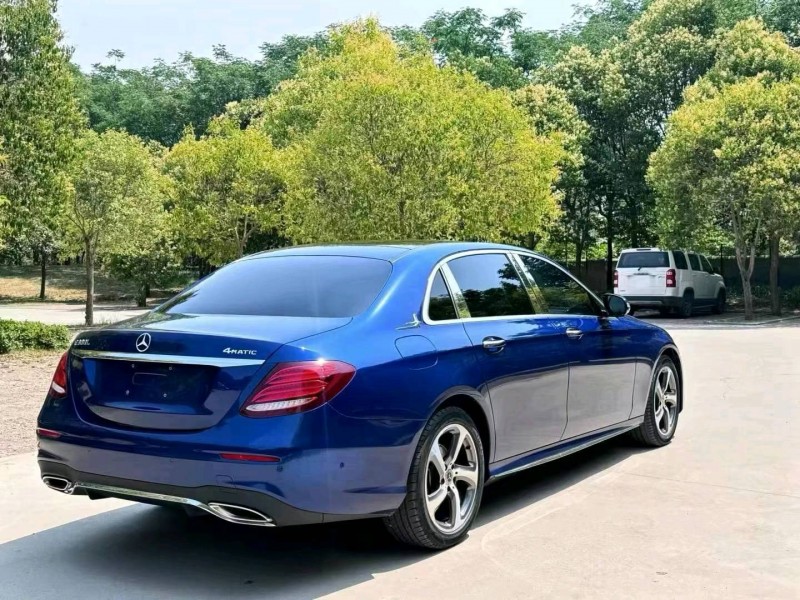 东营18年奔驰E8