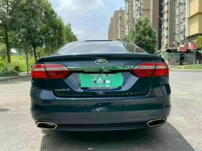 成都16年福特金牛座8