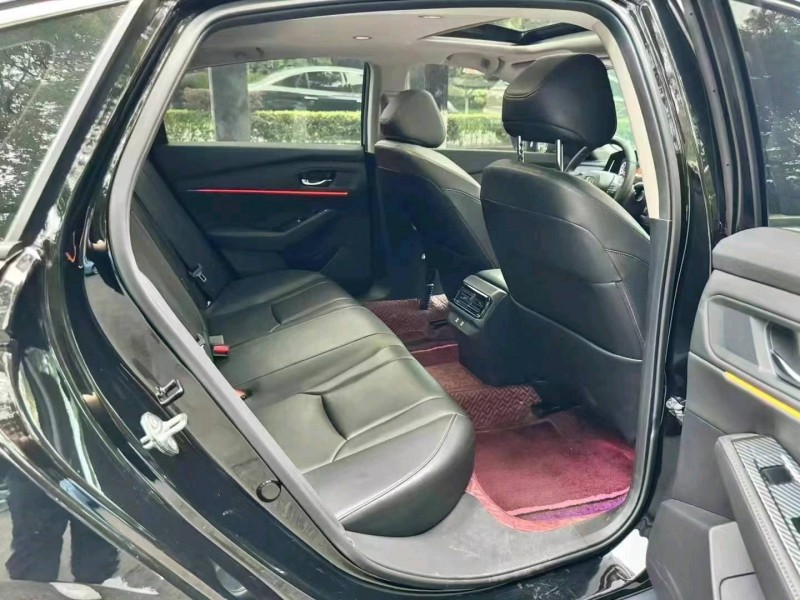 成都23年本田雅阁4