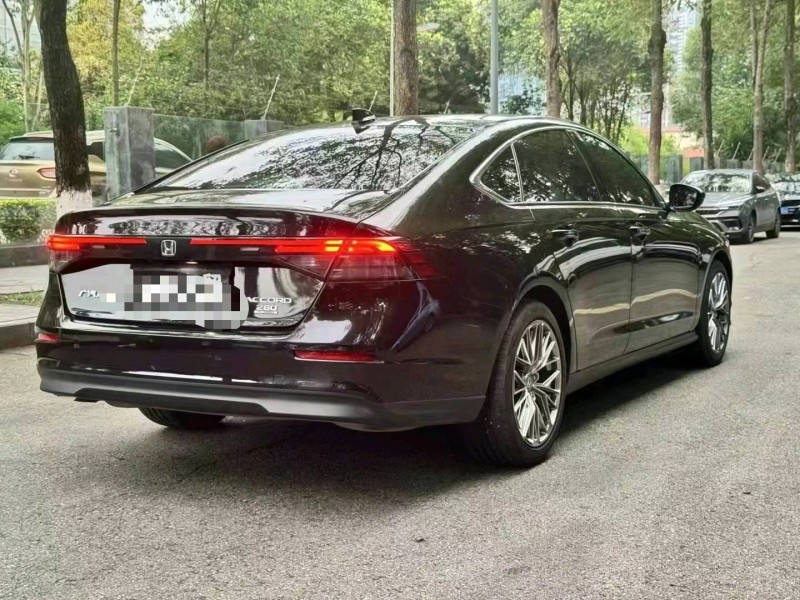 成都23年本田雅阁7