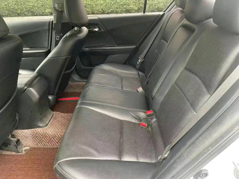 茂名17年本田雅阁6