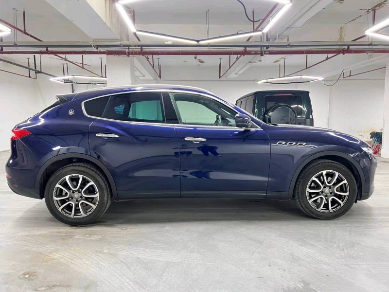 佛山17年玛莎拉蒂Levante4