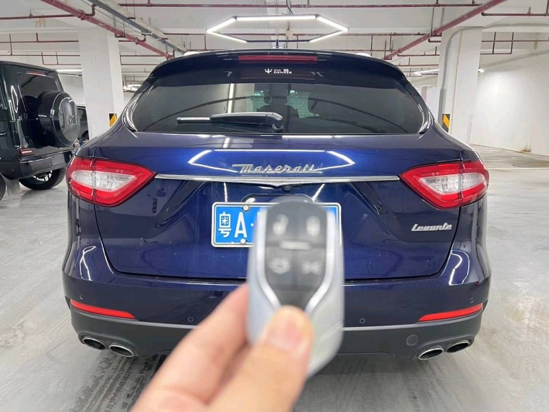 佛山17年玛莎拉蒂Levante9