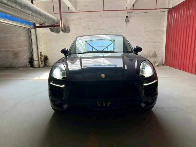 枣庄15年保时捷Macan1