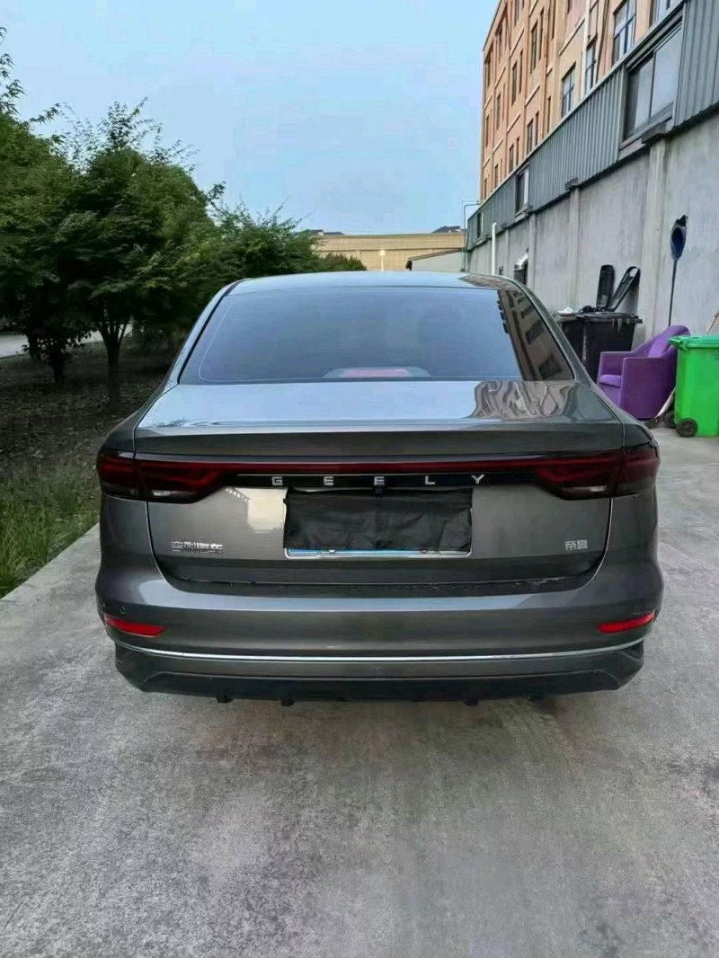紹興22年吉利帝豪6