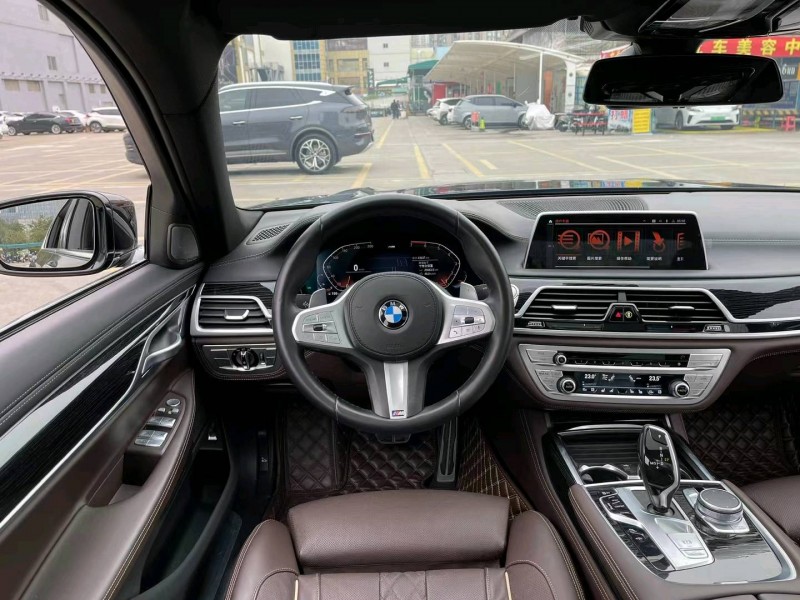 佛山21年宝马7系7