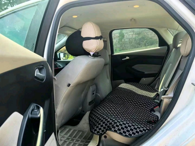 东营16年福特福克斯4