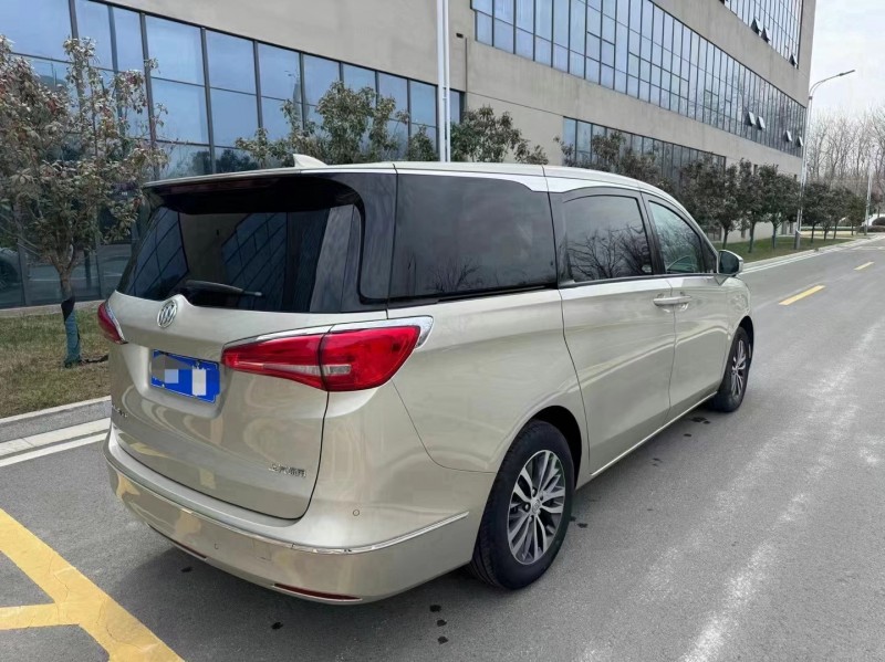 徐州18年别克GL86