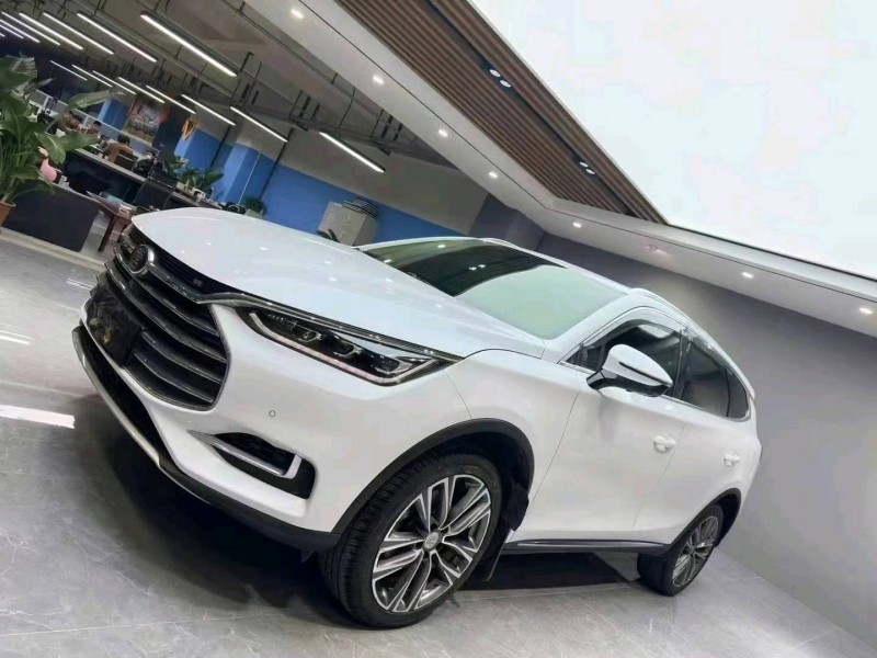 成都19年比亚迪唐2