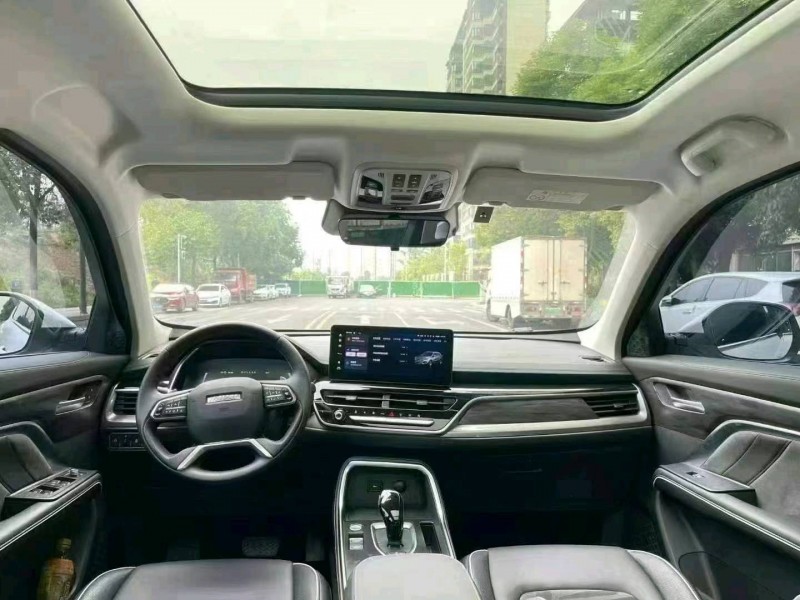 成都23年哈弗H67