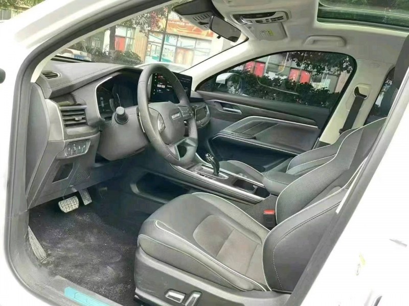 成都23年哈弗H68