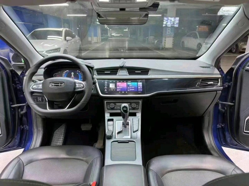 成都21年吉利帝豪GL8