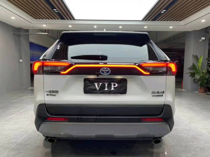成都21年丰田RAV46