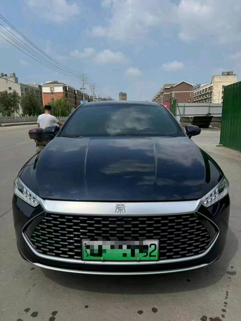 成都23年比亚迪秦1