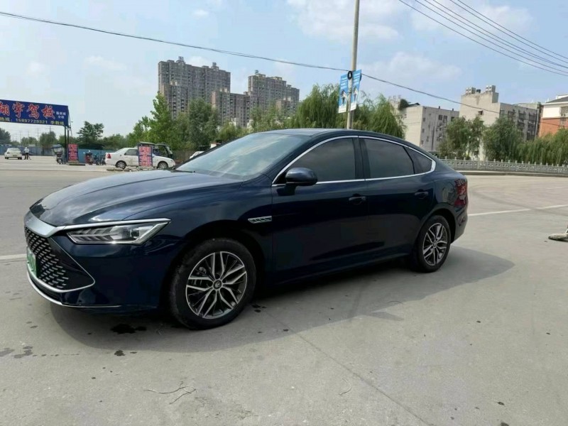 成都23年比亚迪秦2