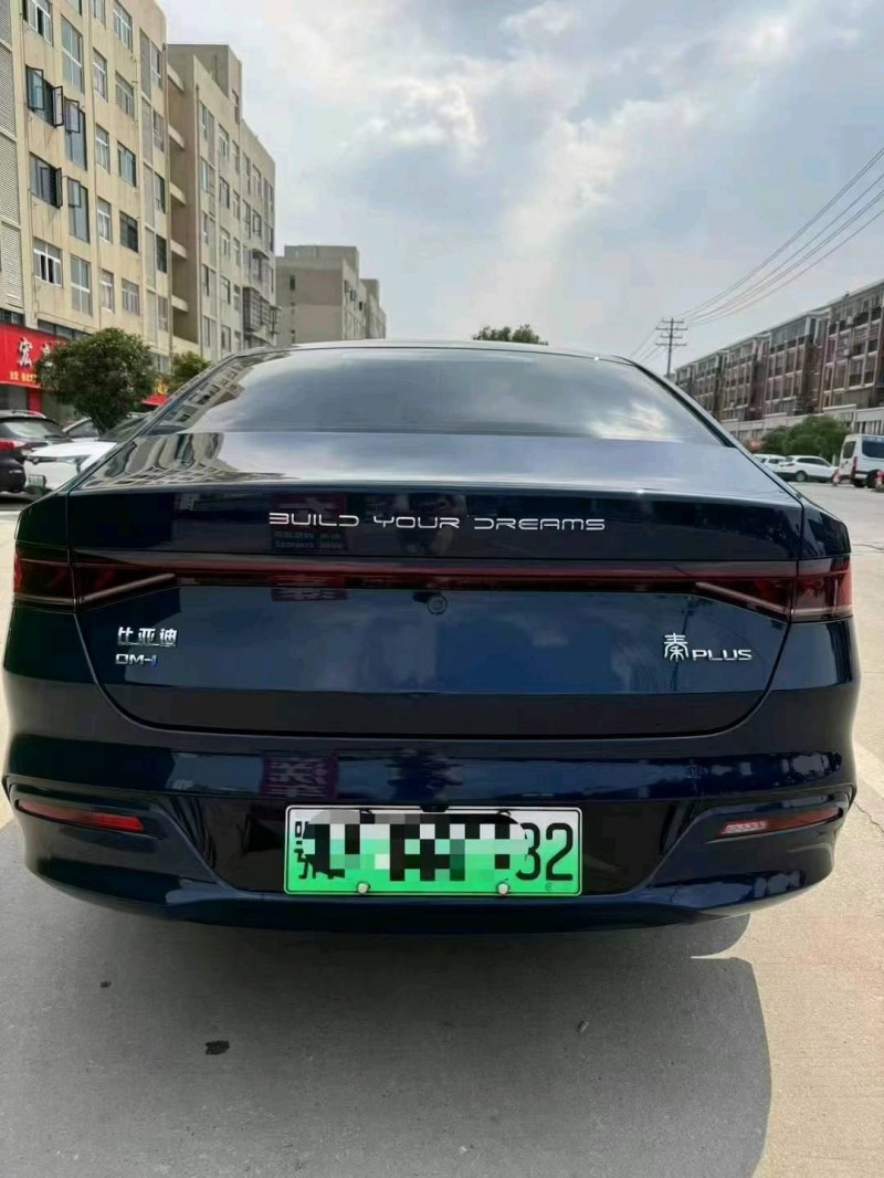 成都23年比亚迪秦6