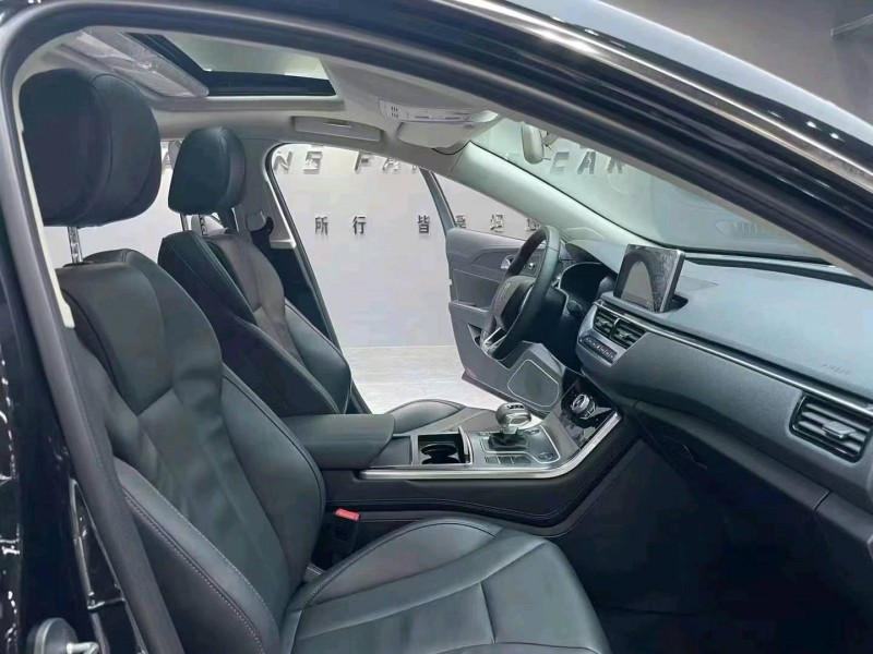 成都23年红旗H55