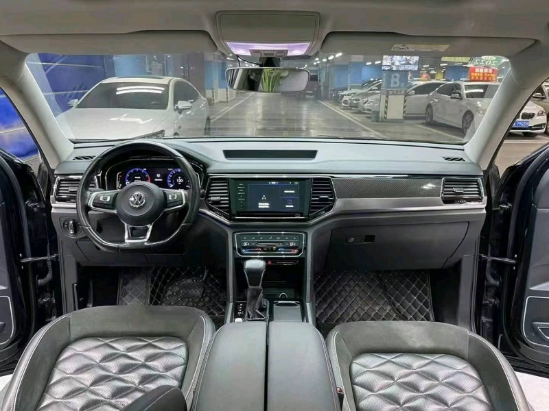 成都20年大众途昂4