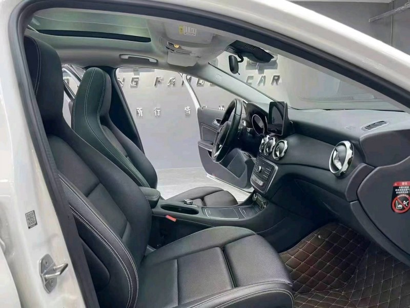 成都19年奔驰GLA9