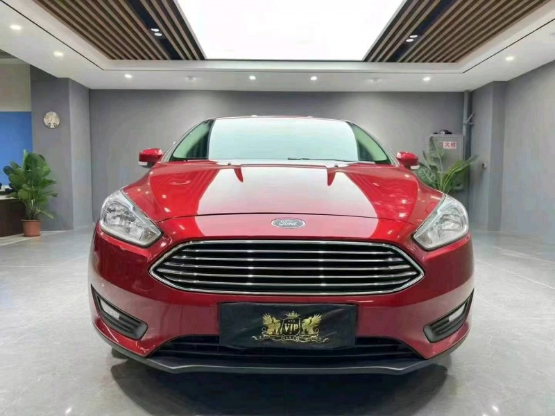 成都20年福特福克斯1