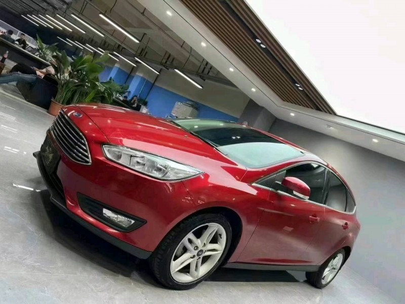 成都20年福特福克斯3