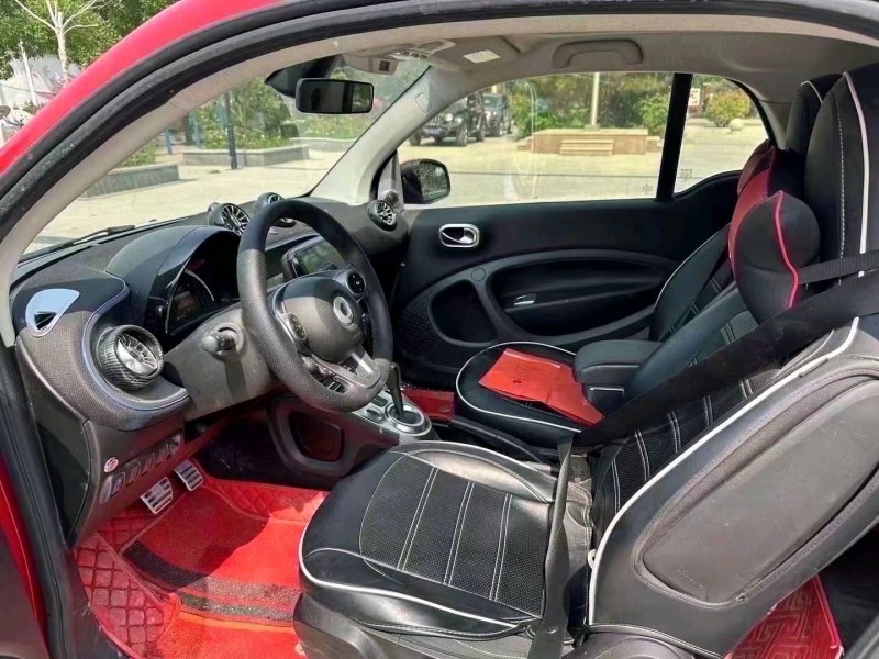 济南18年奔驰smart8