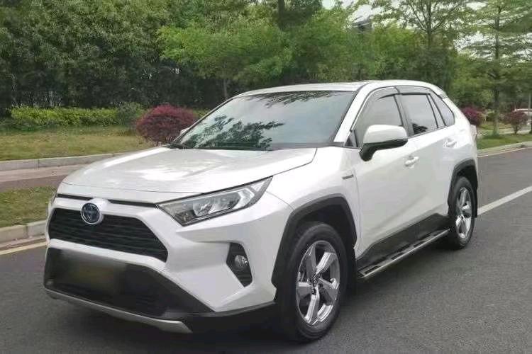 汕头22年丰田RAV42