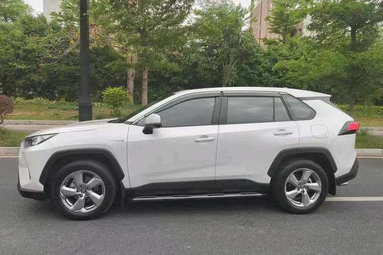 汕头22年丰田RAV43
