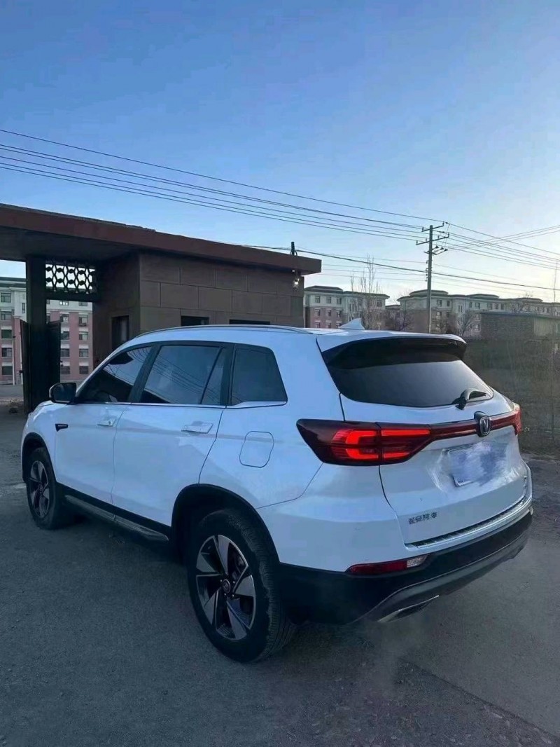 东营19年长安汽车CS758