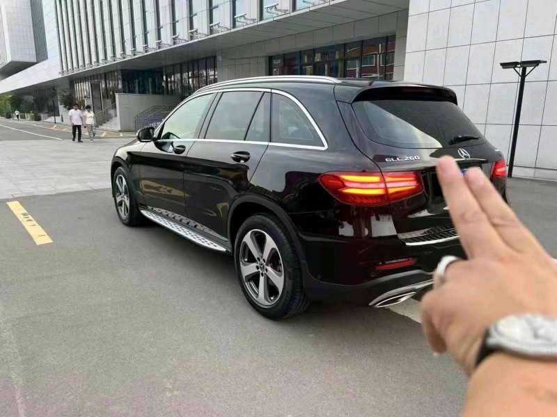 枣庄17年奔驰GLC4