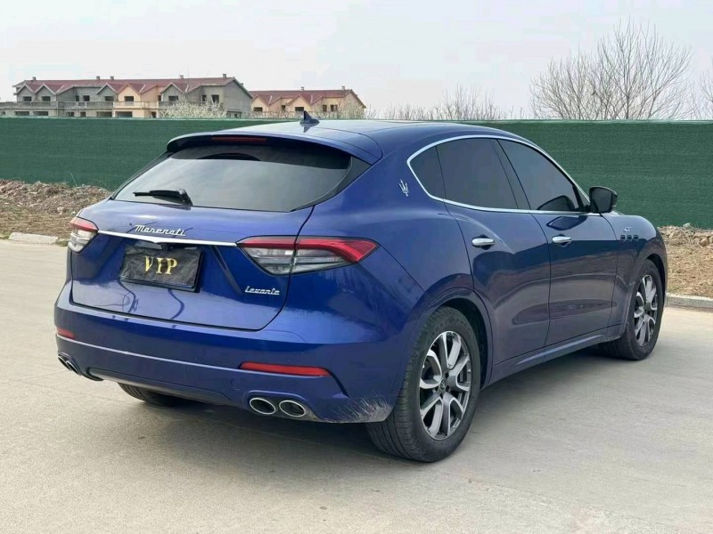 东营22年玛莎拉蒂Levante7