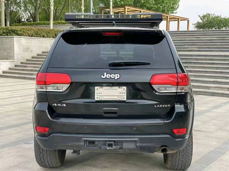 烟台15年Jeep大切诺基6