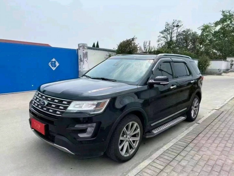 东营18年福特探险者2