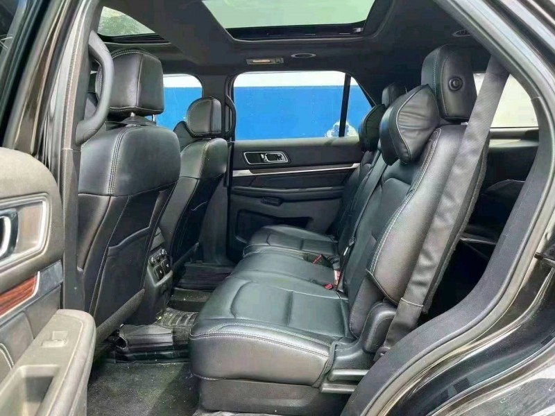 东营18年福特探险者9