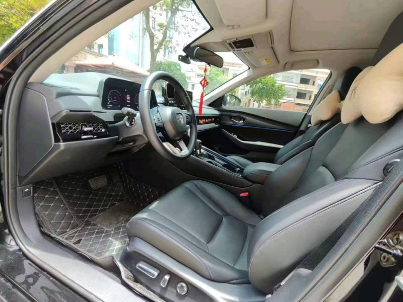 汕头23年本田雅阁4