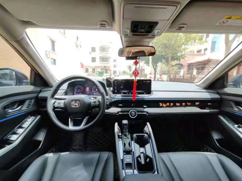 汕头23年本田雅阁8