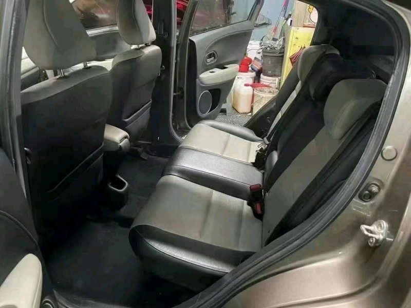 汕头16年本田XRV8