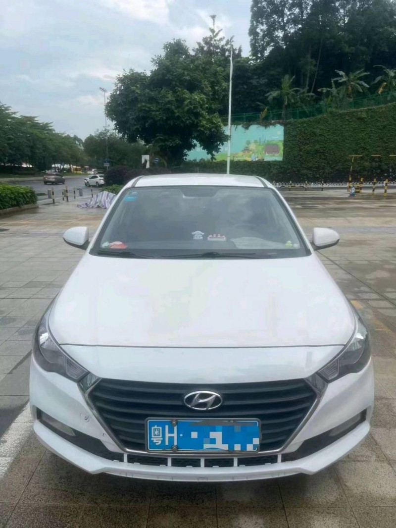 佛山16年现代悦纳1