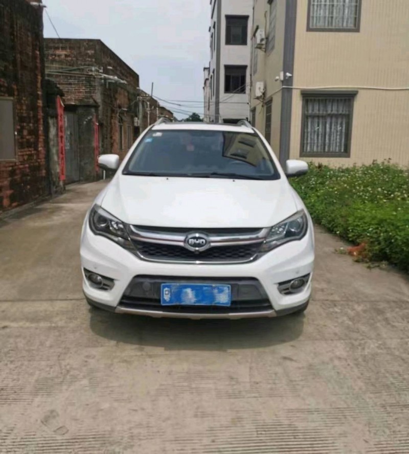 汕头17年比亚迪S71