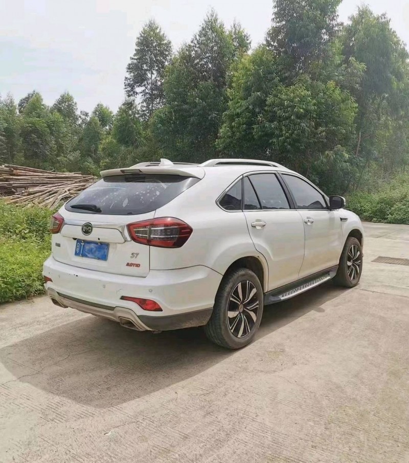 汕头17年比亚迪S73