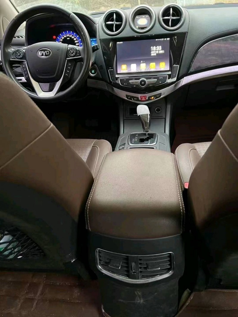 汕头17年比亚迪S74