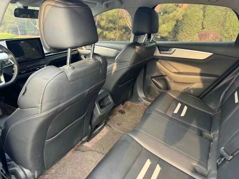 东营19年比亚迪秦8