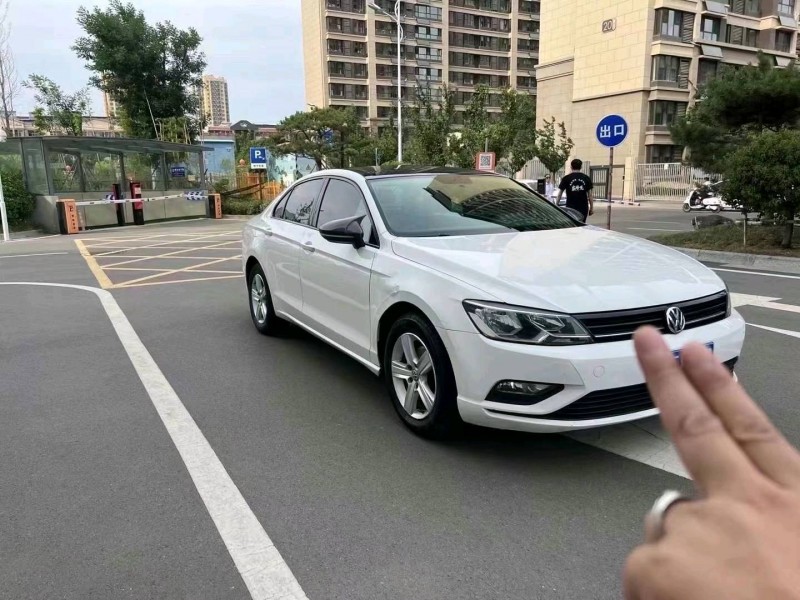 东营17年大众凌渡3