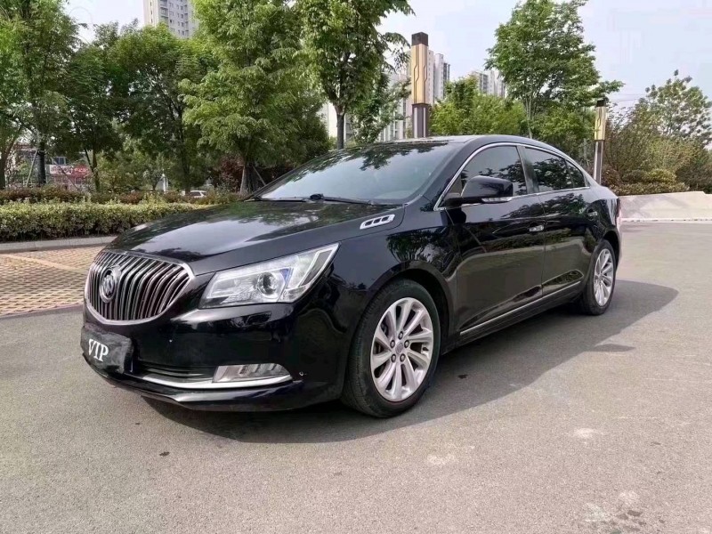 济宁15年别克君越2