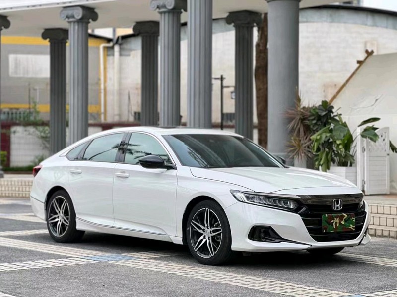 东莞22年本田雅阁3