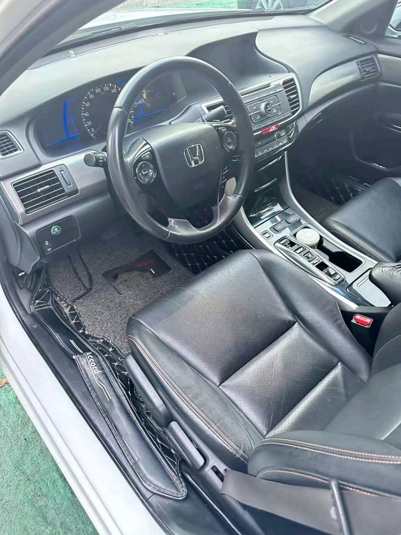 广州17年本田雅阁4