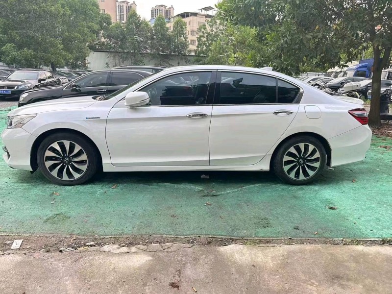 广州17年本田雅阁6