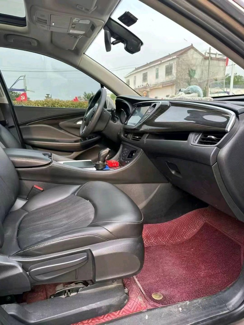 苏州18年别克昂科威8