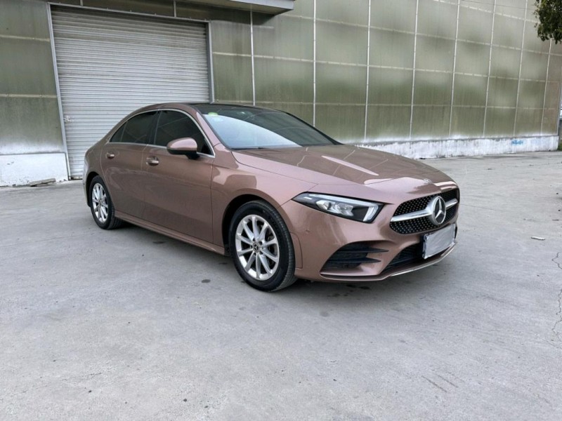 徐州21年奔驰A3