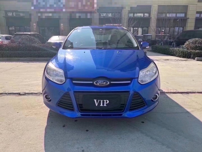 济宁13年福特福克斯1